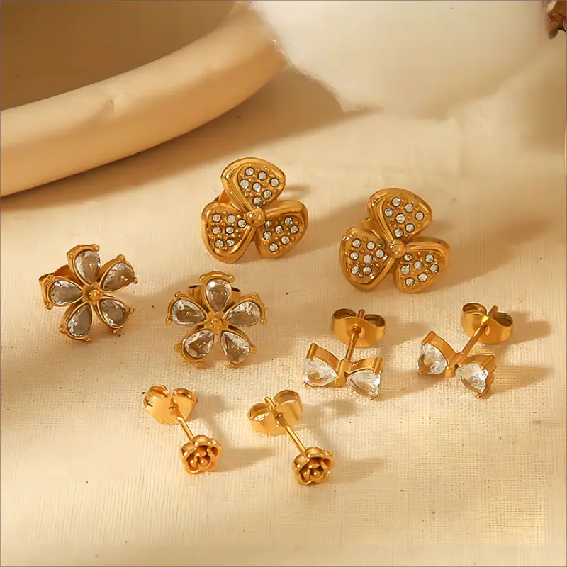 1 Pair Sweet Simple Style Bow Knot Shape Stainless Steel 18K Gold Plated Rhinestones Women's Stud Earrings 